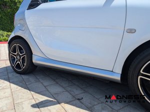 smart fortwo Side Skirt Set by Lorinser - 453 model